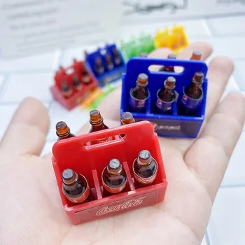 Minyatür oyuncak yiyecekler Mini Bir Düzine Kola Küçük içecek şişesi Modelleri Süpermarket Sahne Süslemeleri Bebek Evi Oyuncaklar Bjd Bebek