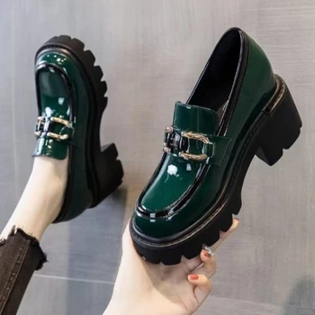 Tıknaz Platformu Kadın Loafer'lar Bahar Sonbahar Yeni İngiliz Tarzı Kadın Patent Deri Yüksek Topuk Ayakkabı Balo Ofis Kadın Pompaları