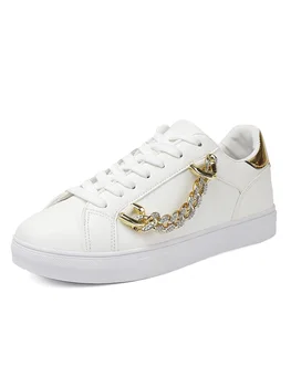 2023 Yaz Kadın Ayakkabı Moda Kore Tarzı Küçük beyaz ayakkabı Metal Dekorasyon Trendi Paten Ayakkabı Rahat gündelik ayakkabı