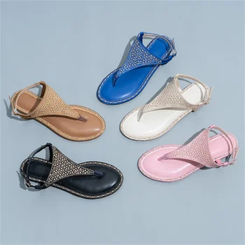 Yaz Düşük Topuk Moda Perçin Taklidi Gladyatör Kadın Sandalet Lüks Tasarımcılar Flats Ayakkabı Kadınlar için Kadın Flip-Flop