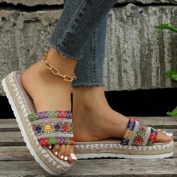 2023 Yeni moda ayakkabılar Yaz kadın Sandalet Artı Boyutu Dayanıklı Terlik üzerinde Kayma Rahat Ayakkabılar Zapatos De Mujer Sandalias