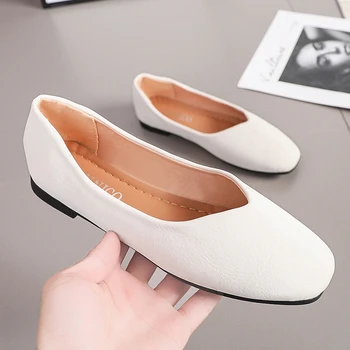 Kadın rahat ayakkabılar 2023 Bahar Yeni Hafif Yumuşak Taban Kare Ayak Kadın tek ayakkabı Daireler Ofis İş Bayanlar üzerinde Kayma yürüyüş ayakkabısı