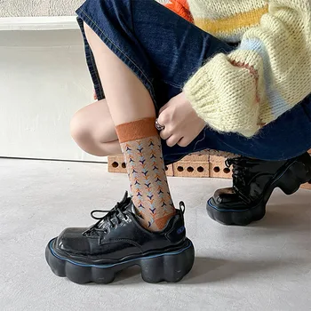 Moda Harajuku Retro Ekip Çorap Kadınlar için Kore Vintage Streetwear Kadın Çorap Kolej Tarzı Kızlar Pamuk Orta Tüp Çorap