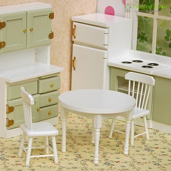 1:12 Ölçekli Evcilik Minyatür Mobilya Yuvarlak Beyaz Ahşap Mutfak Odası yemek masası ve 2 Sandalye seti Bahçe Dekor Modeli