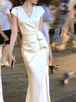 Yaz Moda Zarif Backless Saten İpeksi Elbise Kadın Uzun Seksi Akşam Parti Tatil Pilili Elbiseler Chic Boho Vintage